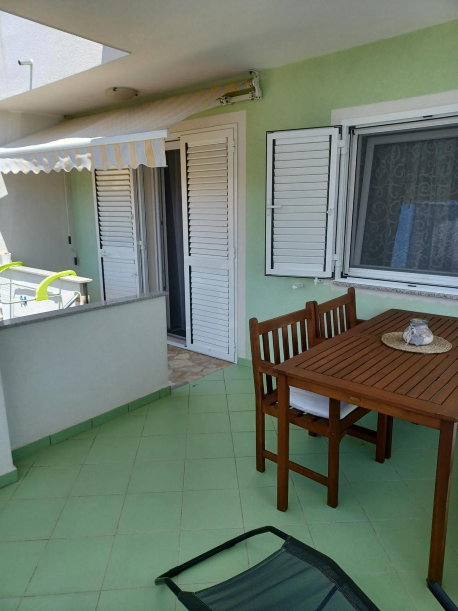 Apartmani Ana - Meka Draga Obrovac Εξωτερικό φωτογραφία